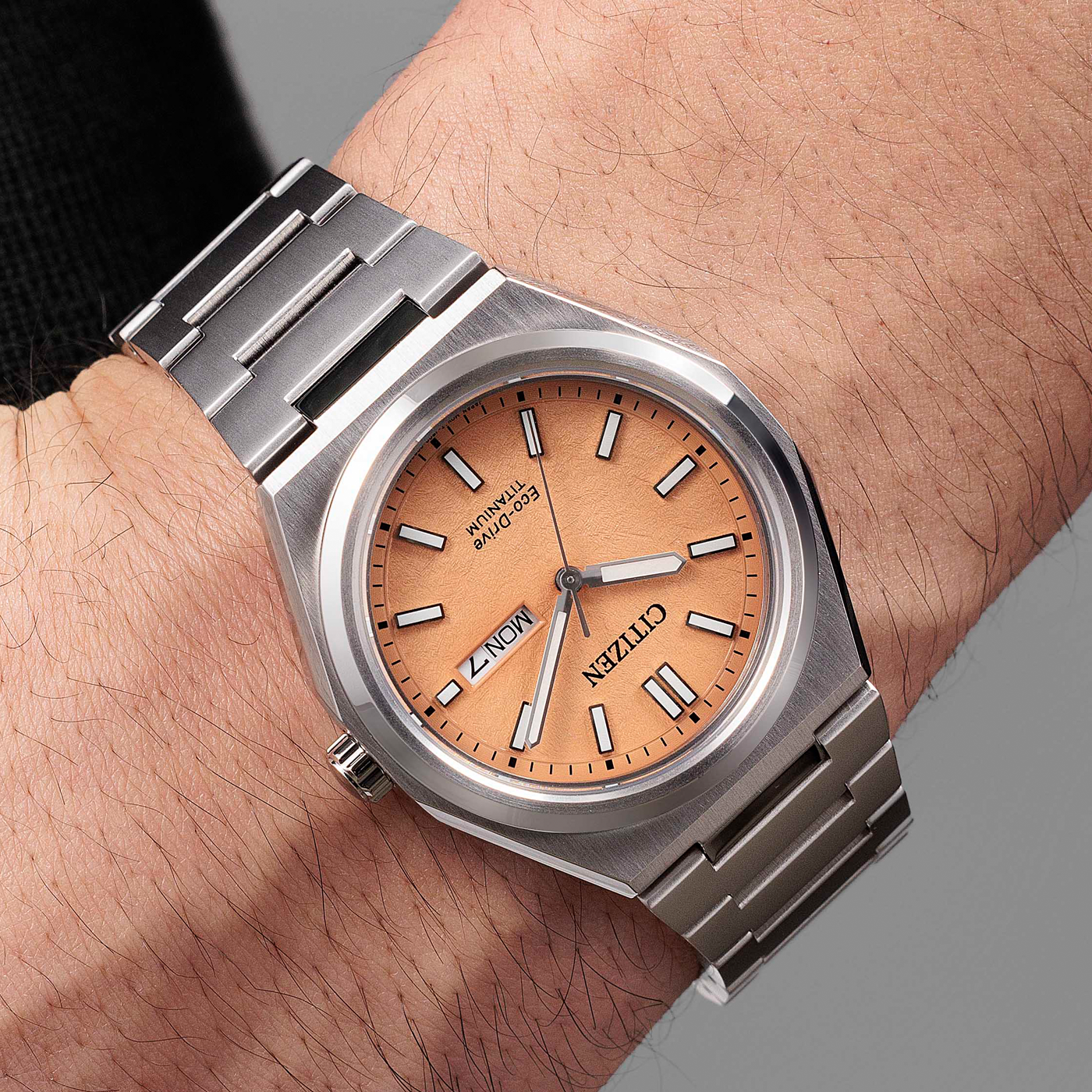 CITIZEN AW0130-85Z "ZENSHIN" 3-HAND SUPER TITANIUM SALMON / ORANGE DIAL WATCH