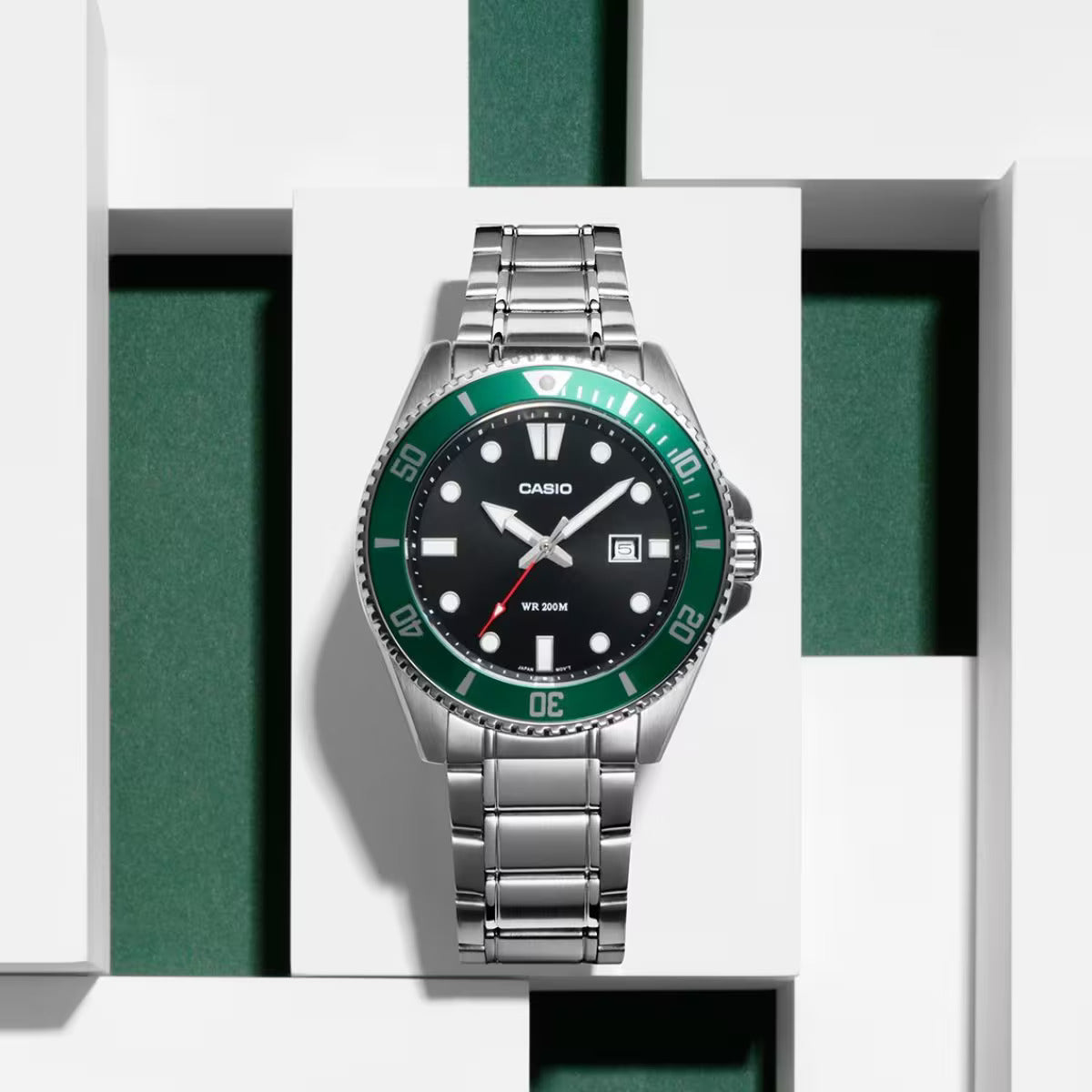 CASIO MDV-107D-3A "DURO" GREEN/BLACK QUARTZ ANALOG WATCH